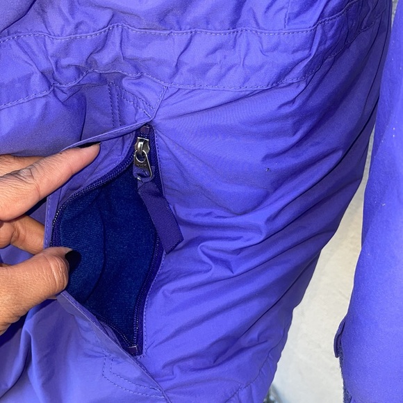 Patagonia Women’s Jacket - Picture 6 of 12